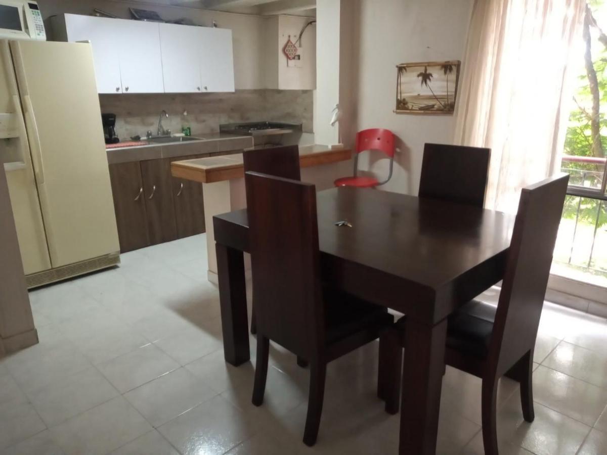 Apartamento 201 Amplio Y Comodo Medellin 90 Mts Luaran gambar