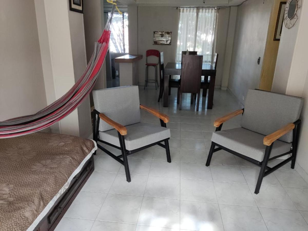 Apartamento 201 Amplio Y Comodo Medellin 90 Mts Luaran gambar